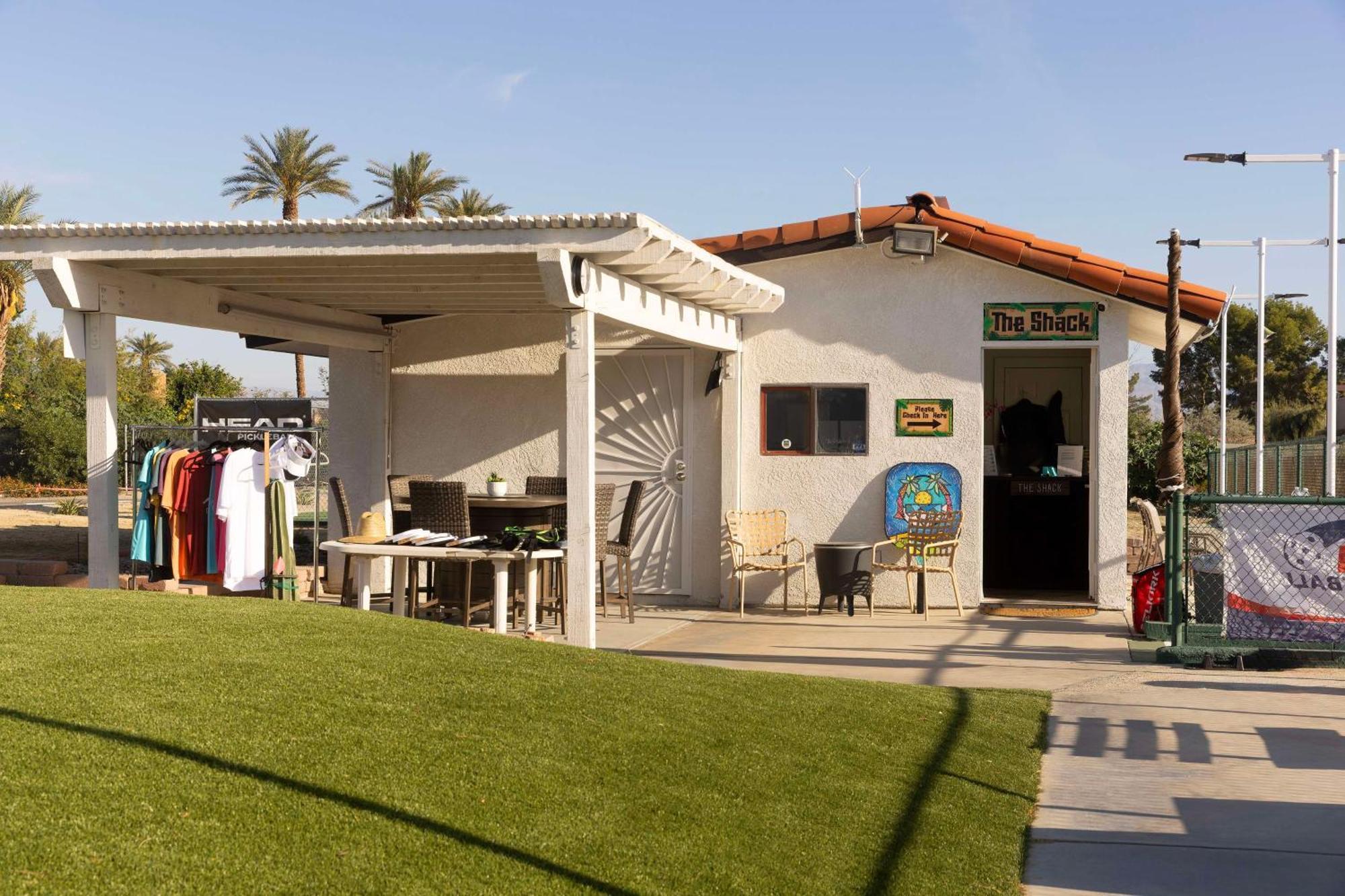 Embassy Suites By Hilton Palm Desert Exterior photo