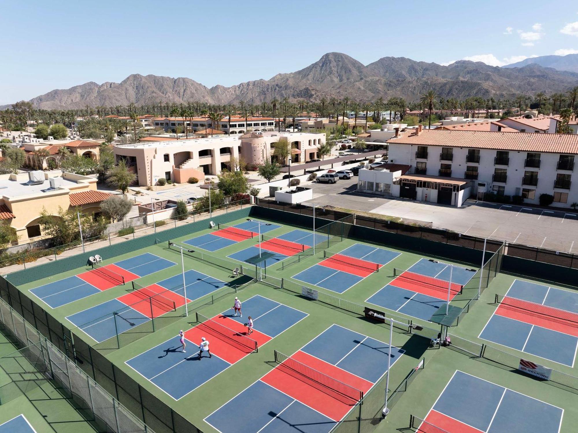 Embassy Suites By Hilton Palm Desert Exterior photo