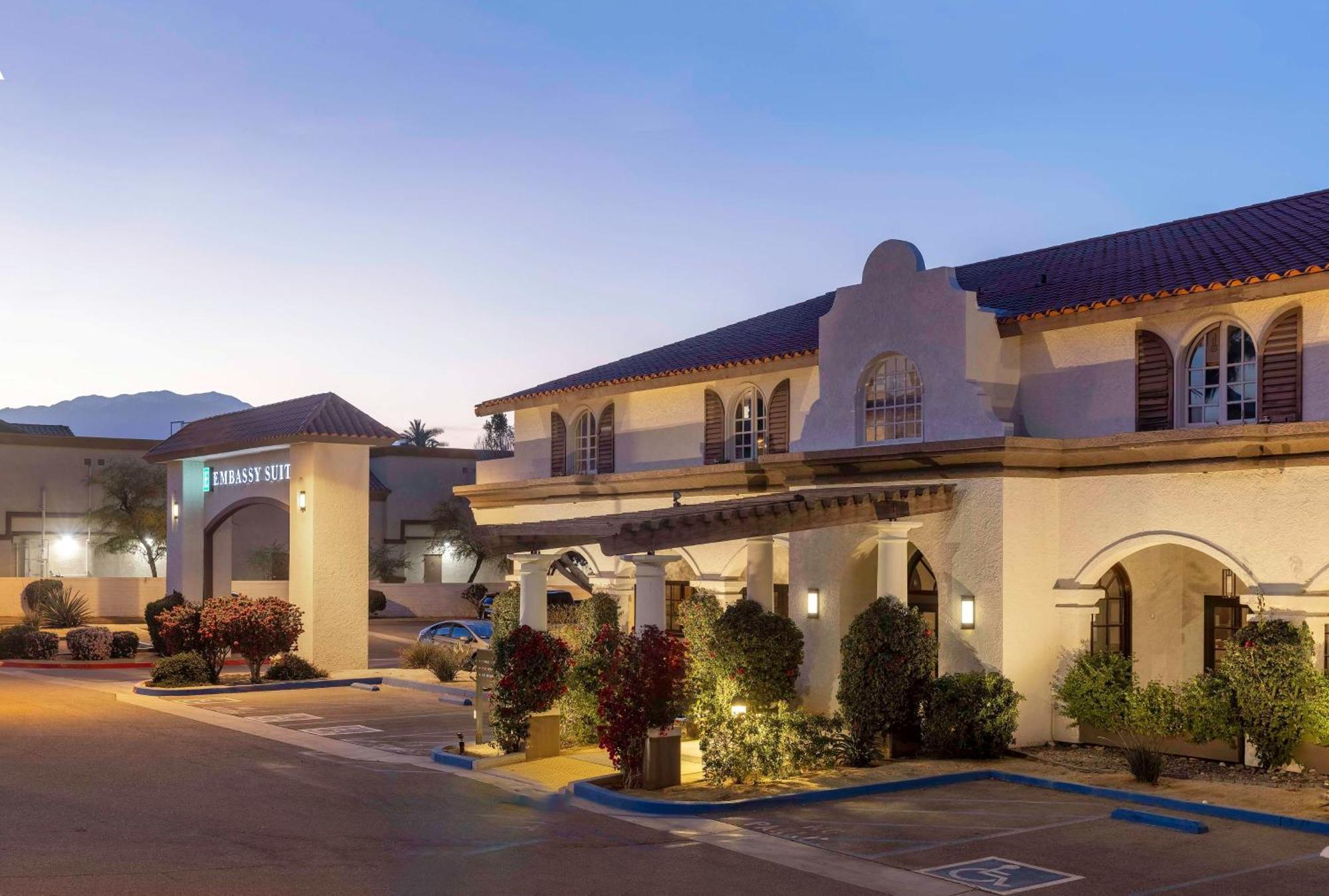 Embassy Suites By Hilton Palm Desert Exterior photo