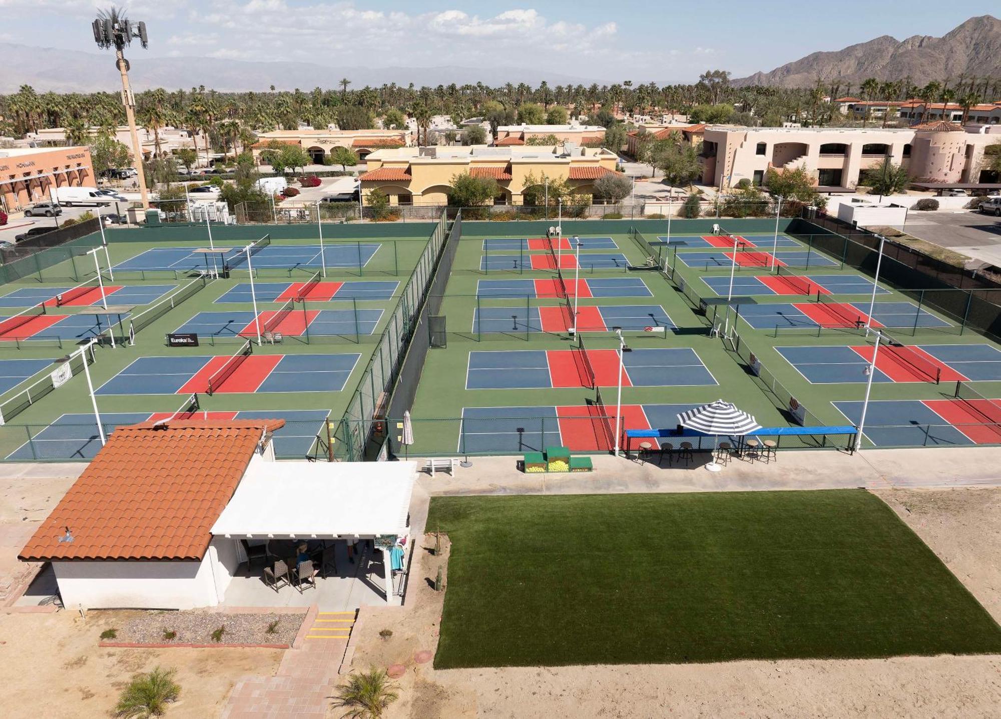 Embassy Suites By Hilton Palm Desert Exterior photo