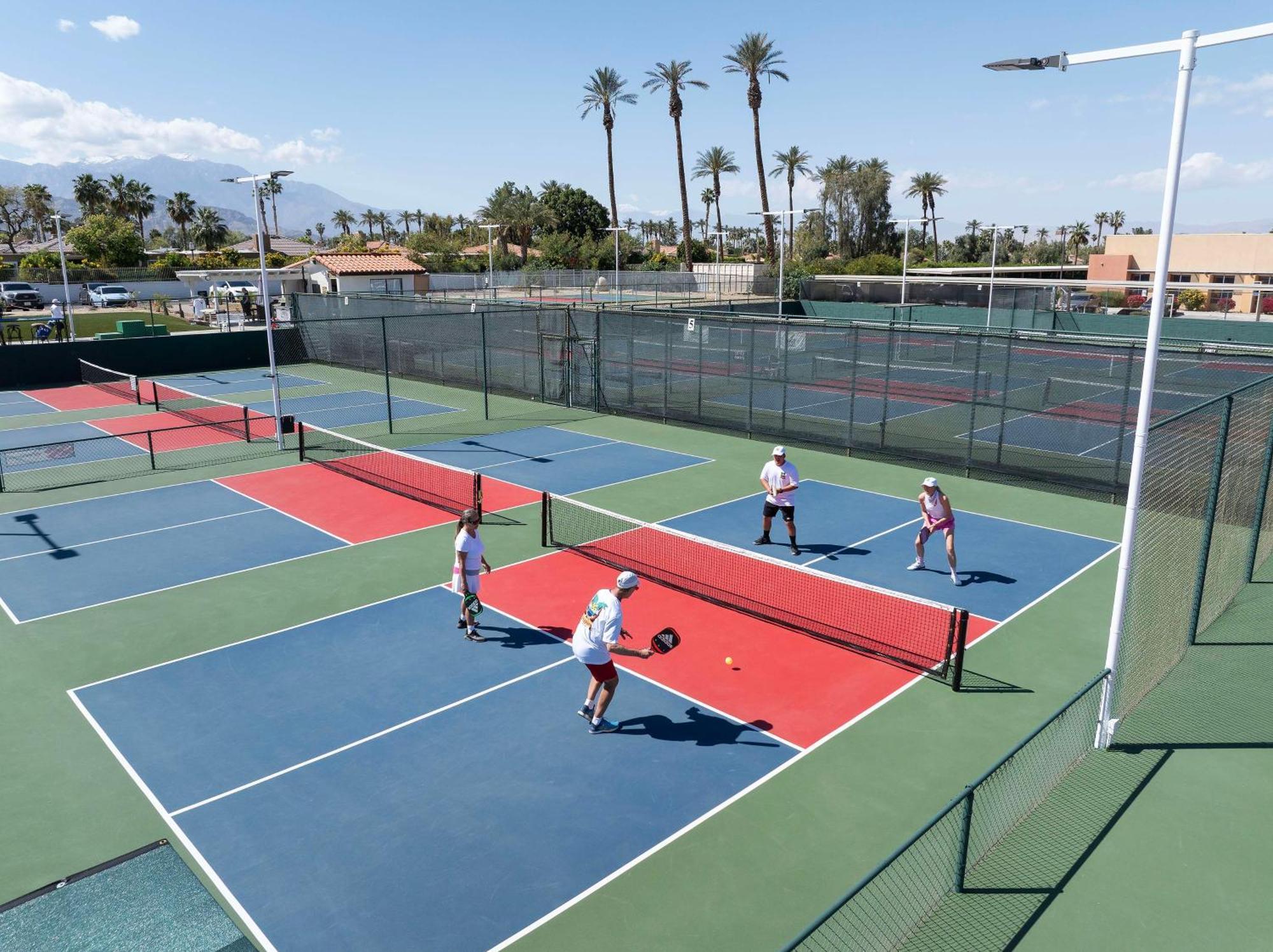 Embassy Suites By Hilton Palm Desert Exterior photo
