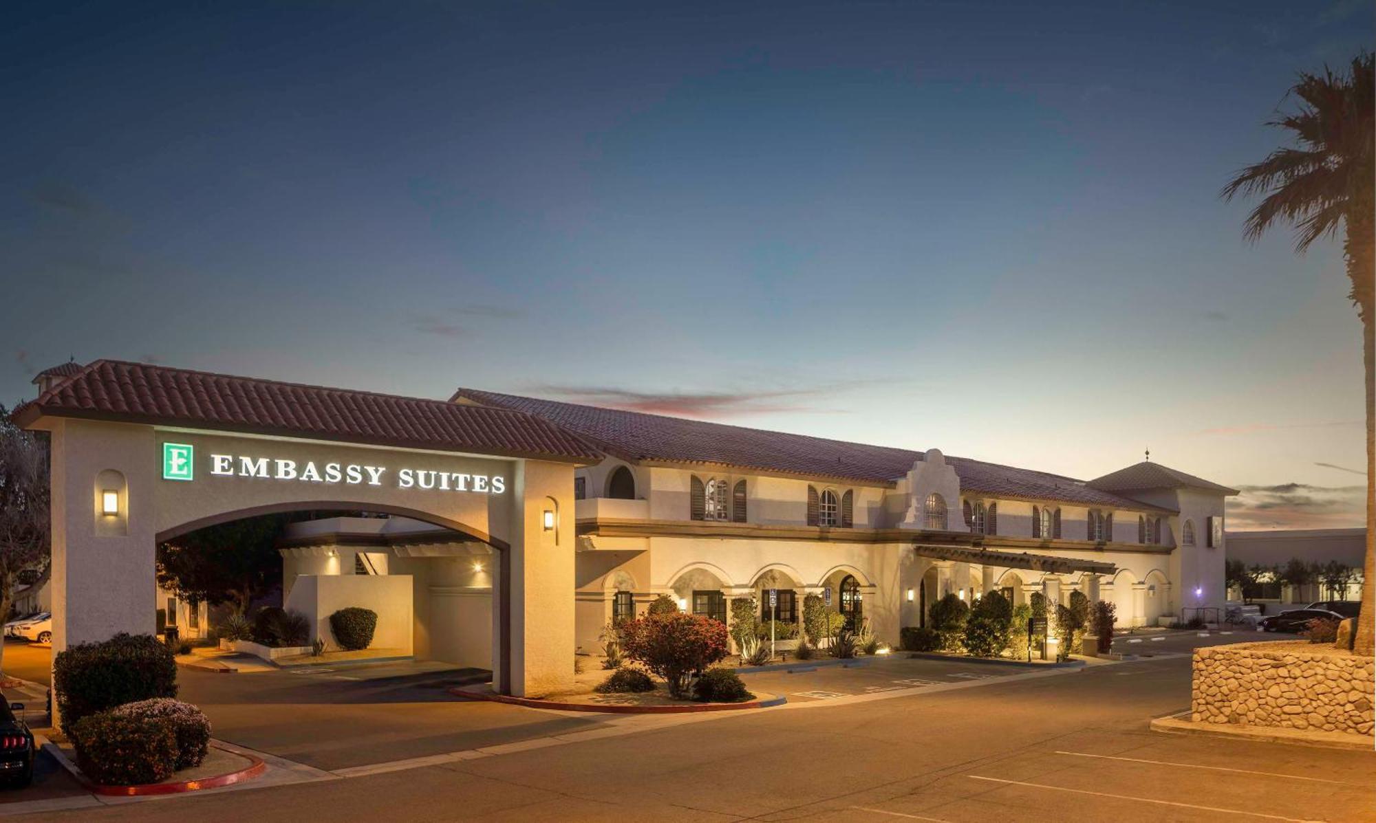 Embassy Suites By Hilton Palm Desert Exterior photo