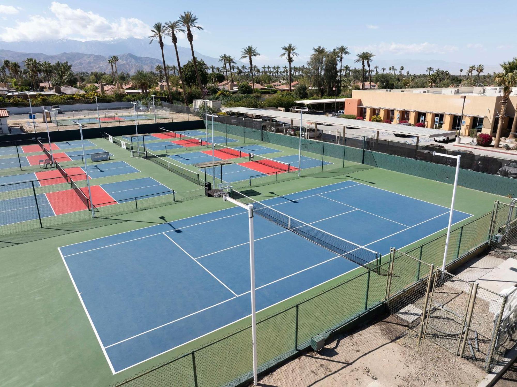Embassy Suites By Hilton Palm Desert Exterior photo